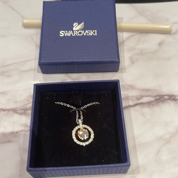 Swarovski Necklace - Picture 1 of 1
